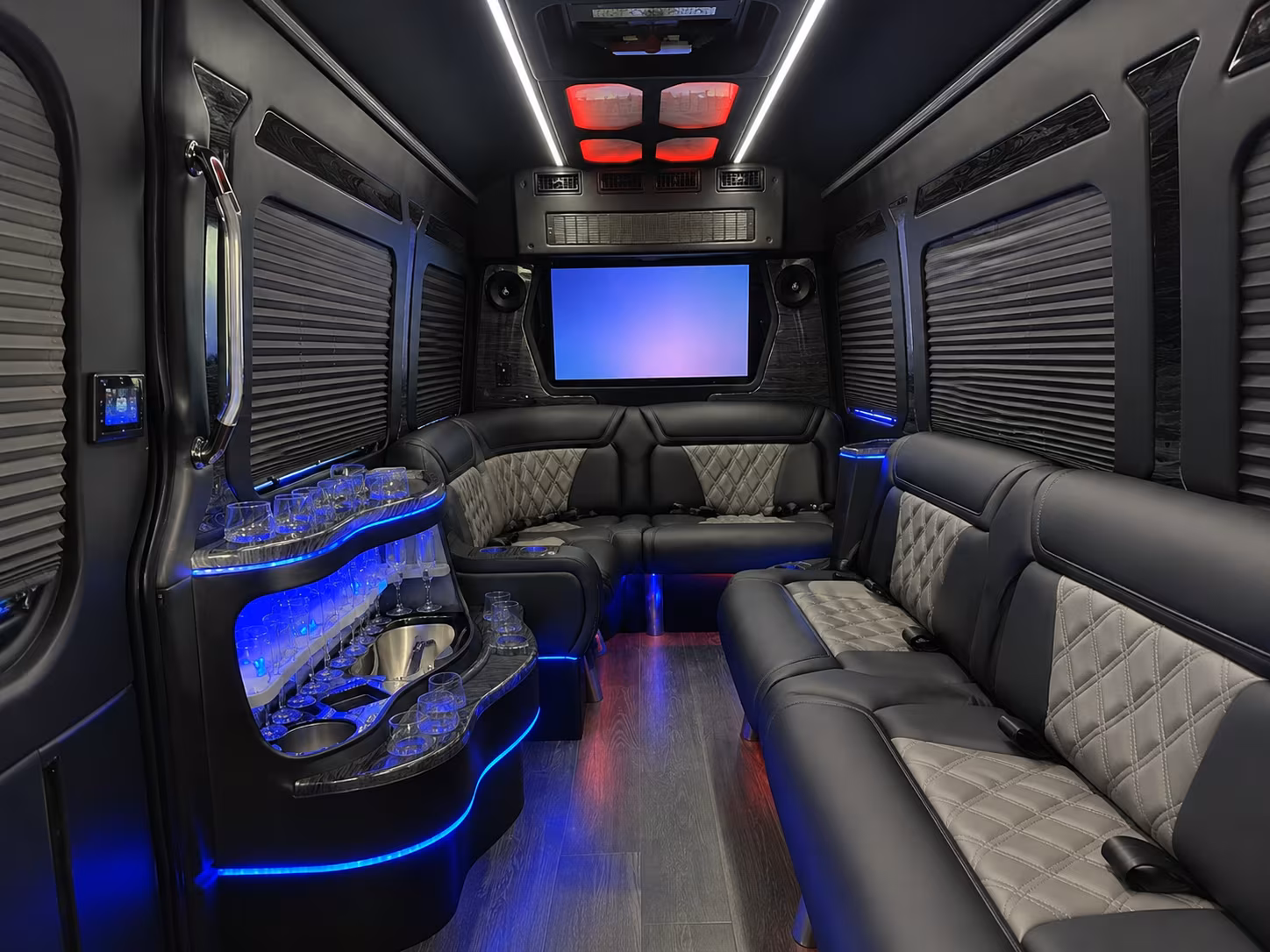 nashua youth group buses for day trips and overnight events