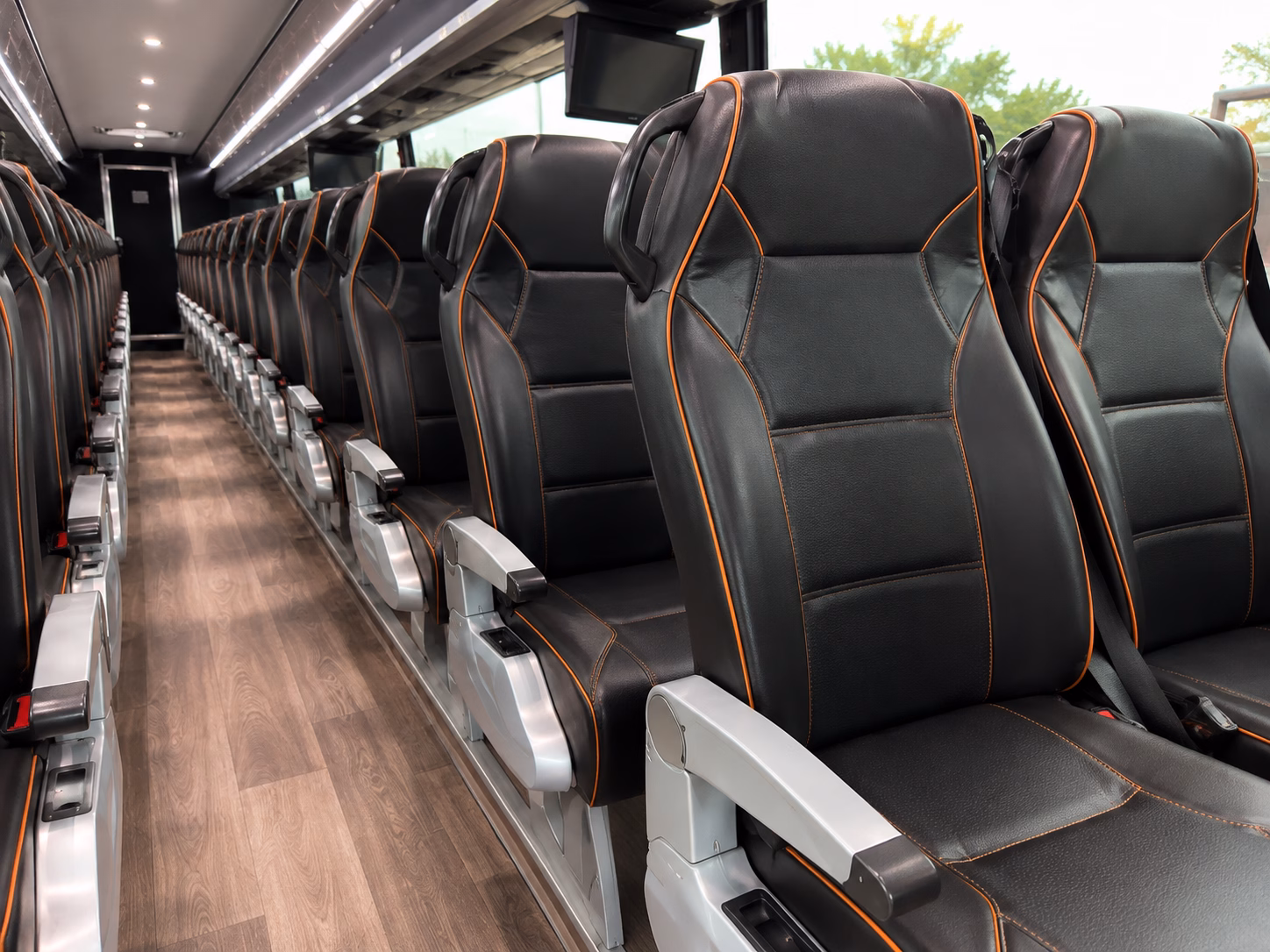 rehearsal dinner buses and multi day wedding weekend transportation
